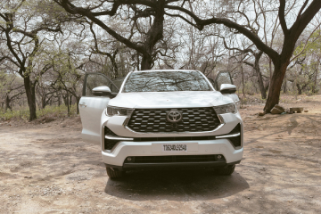 Toyota Innova Hycross Hybrid ZX 7 Seater AT Ptl